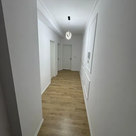 Malaj Apartment *