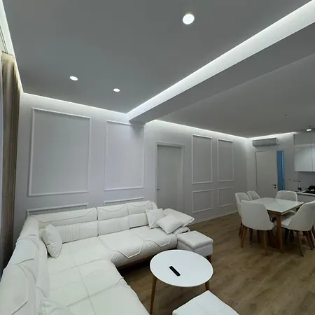 Malaj Apartment *